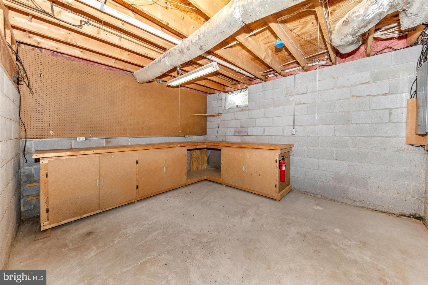 105 Ridge Avenue photo 44