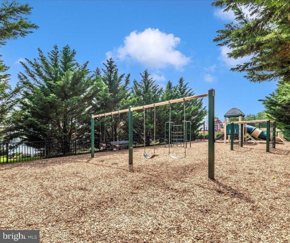 6515 Dundee Drive #240 photo 8