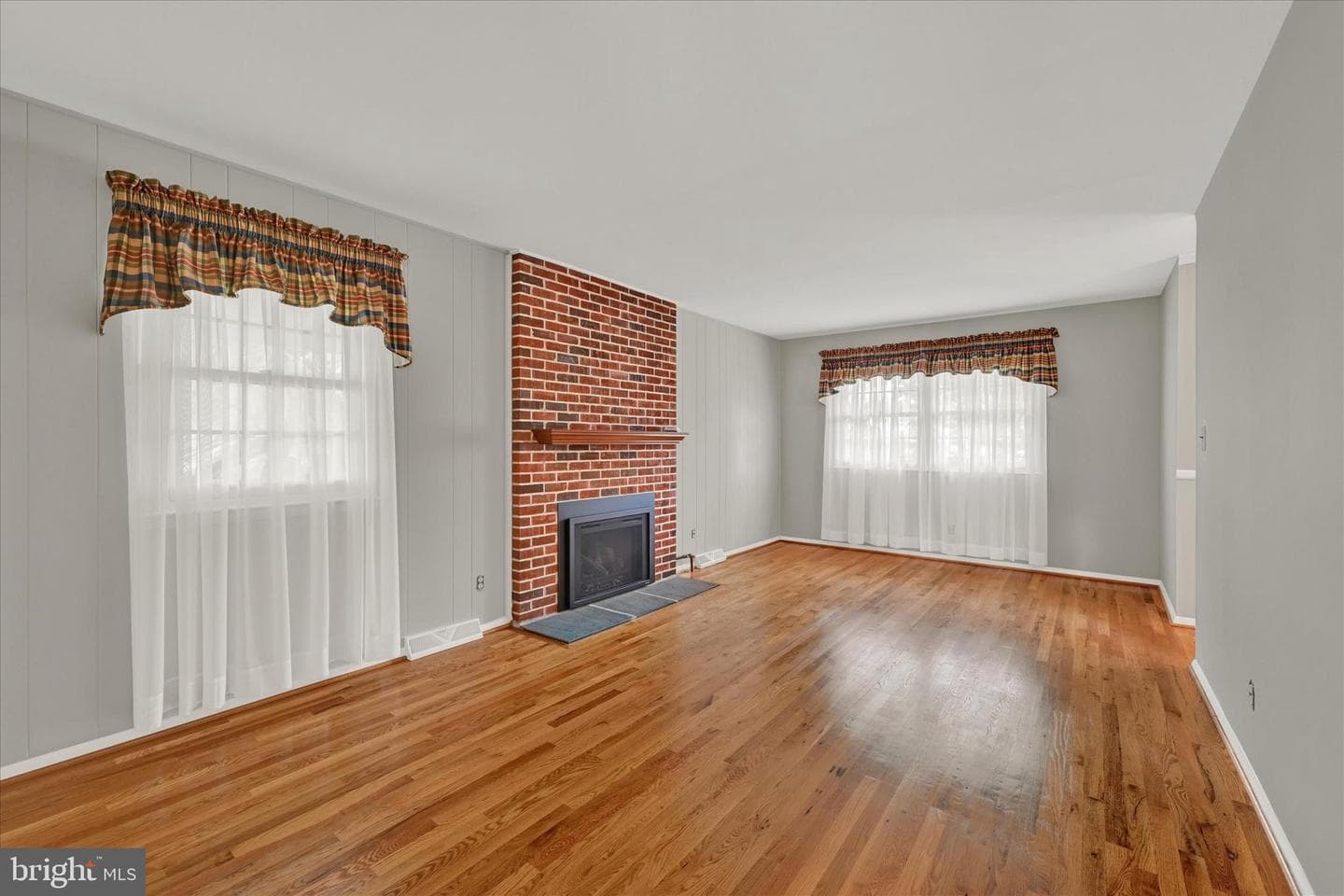 6905 Spring Hill Drive photo 18