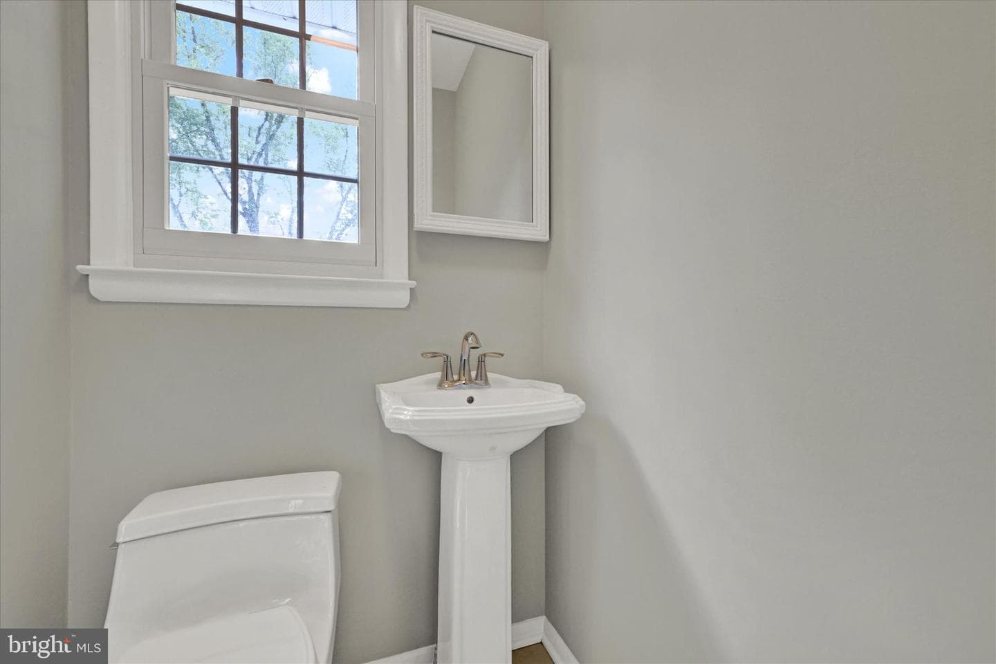6905 Spring Hill Drive photo 28