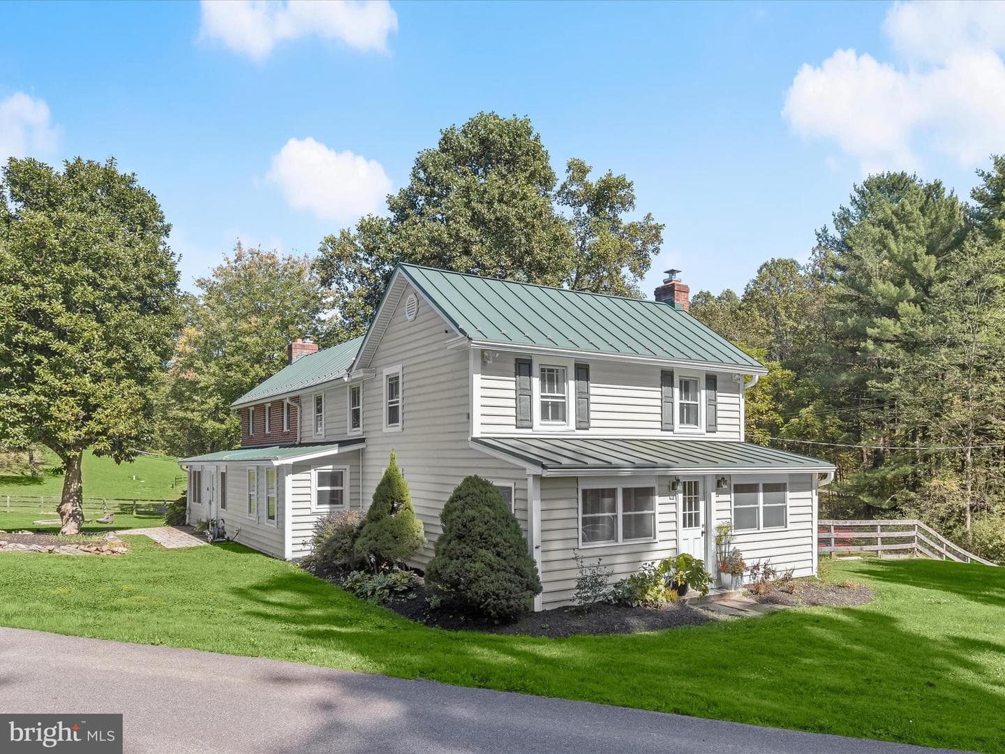 6270 Davis Road photo 3