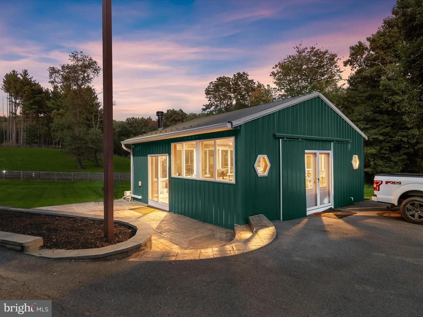 6270 Davis Road photo 79