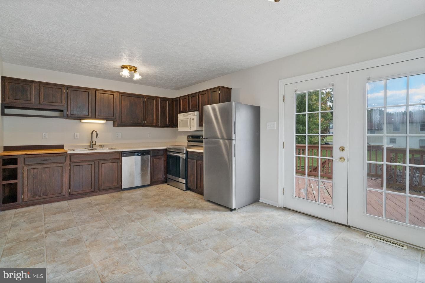 2913 Tulip Way photo 12