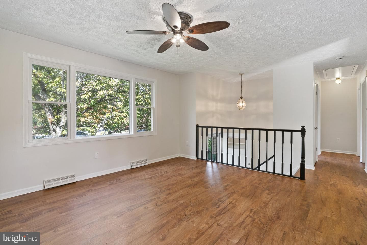 2913 Tulip Way photo 6