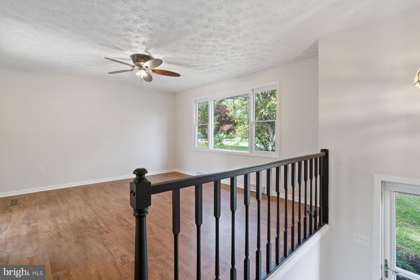 2913 Tulip Way photo 7