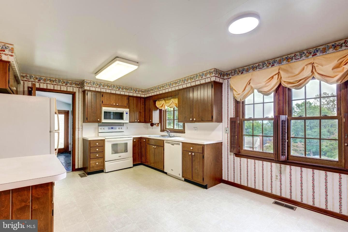 61 Ridge Road photo 17
