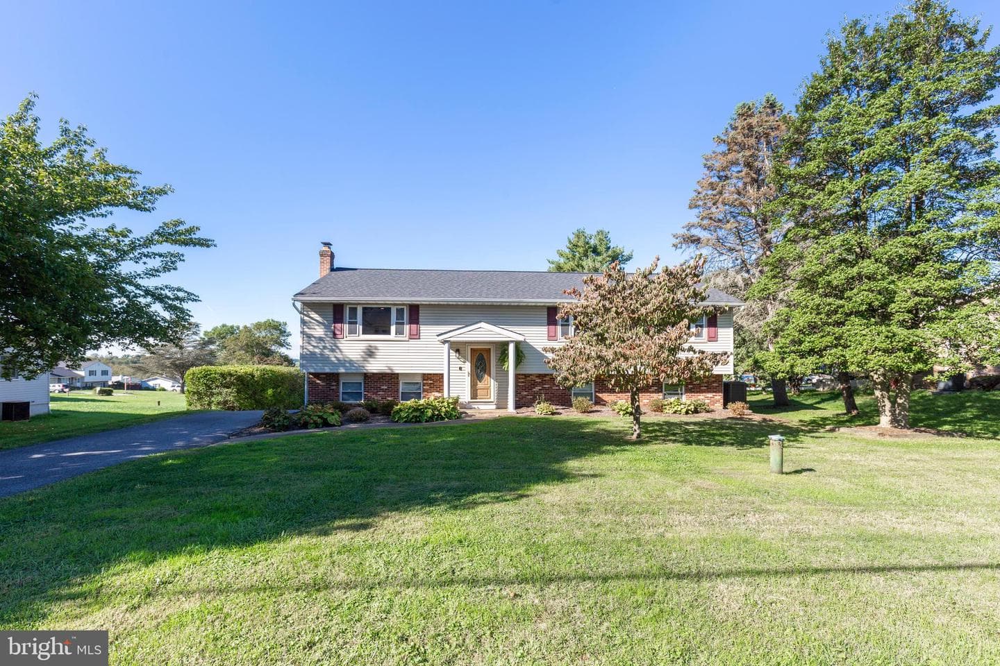 2108 Hanover Pike photo 4
