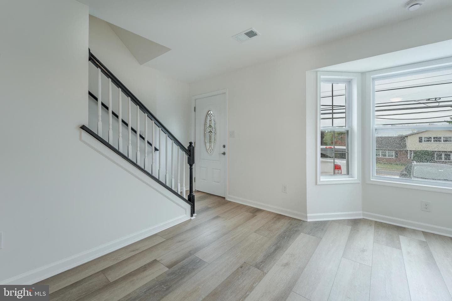 807 Washington Road photo 2