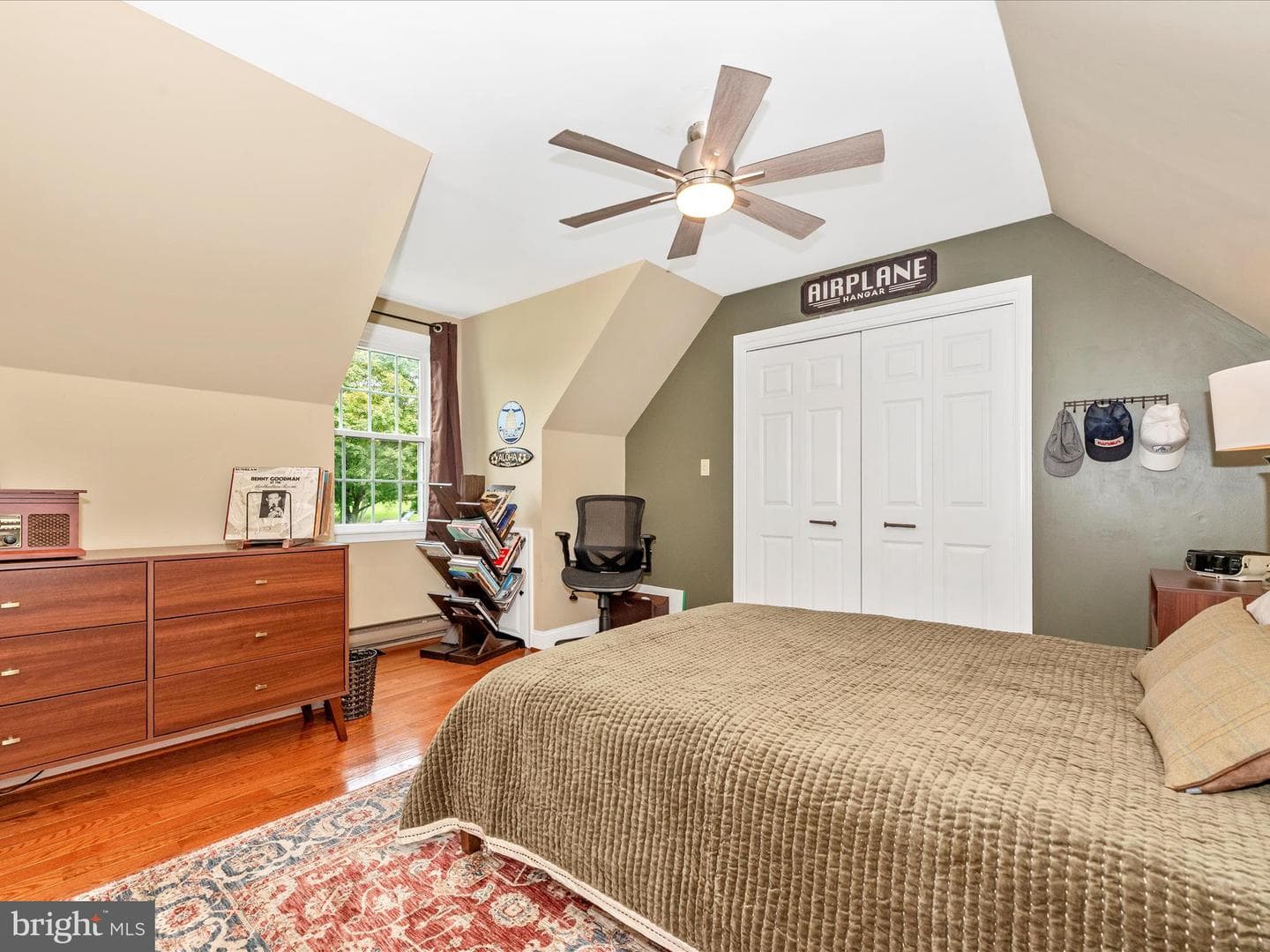 1204 Weymouth Street photo 16