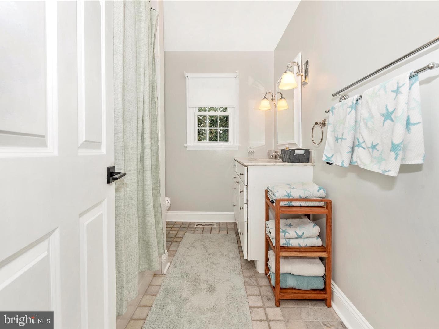 1204 Weymouth Street photo 18