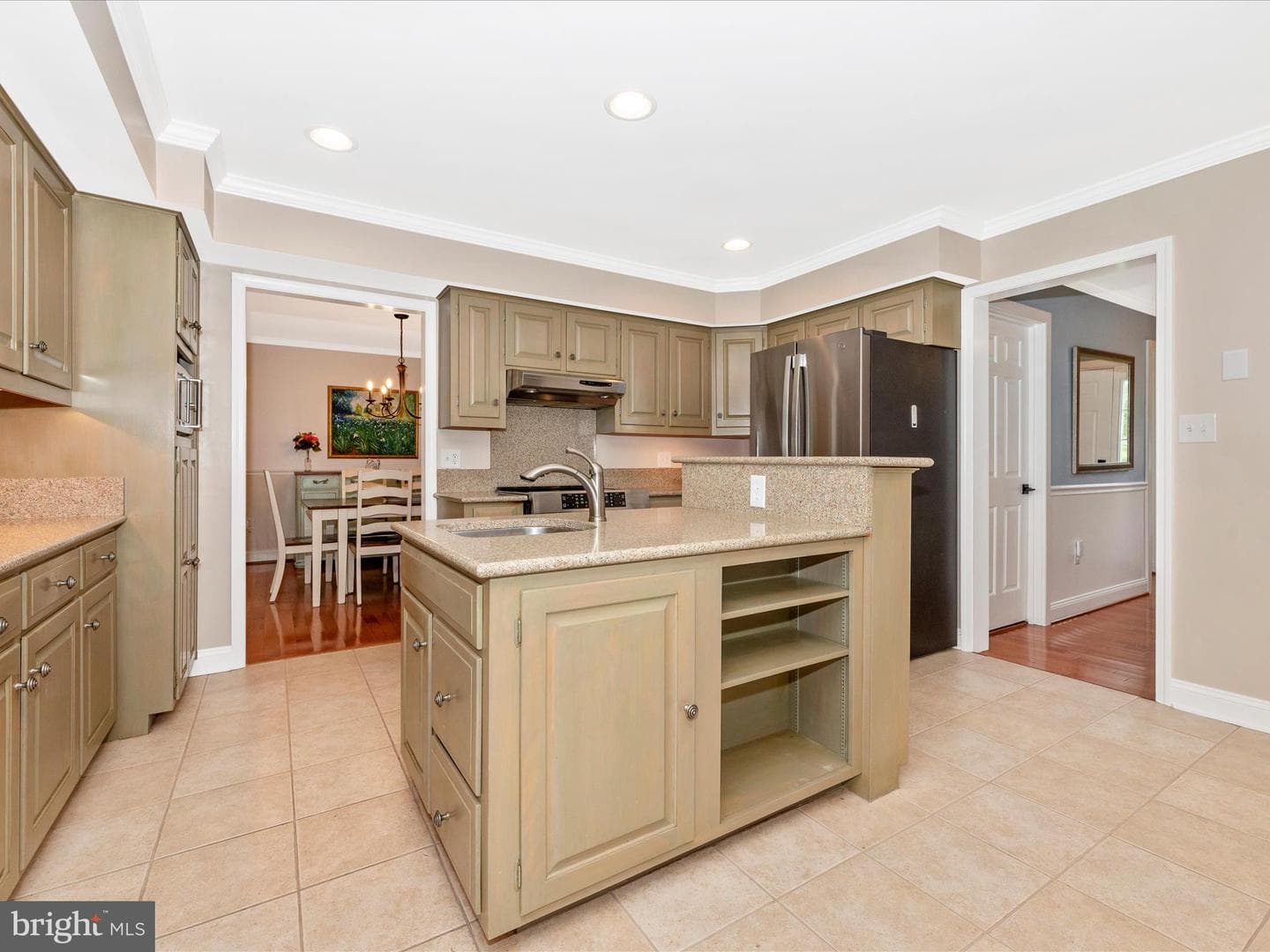 1204 Weymouth Street photo 7