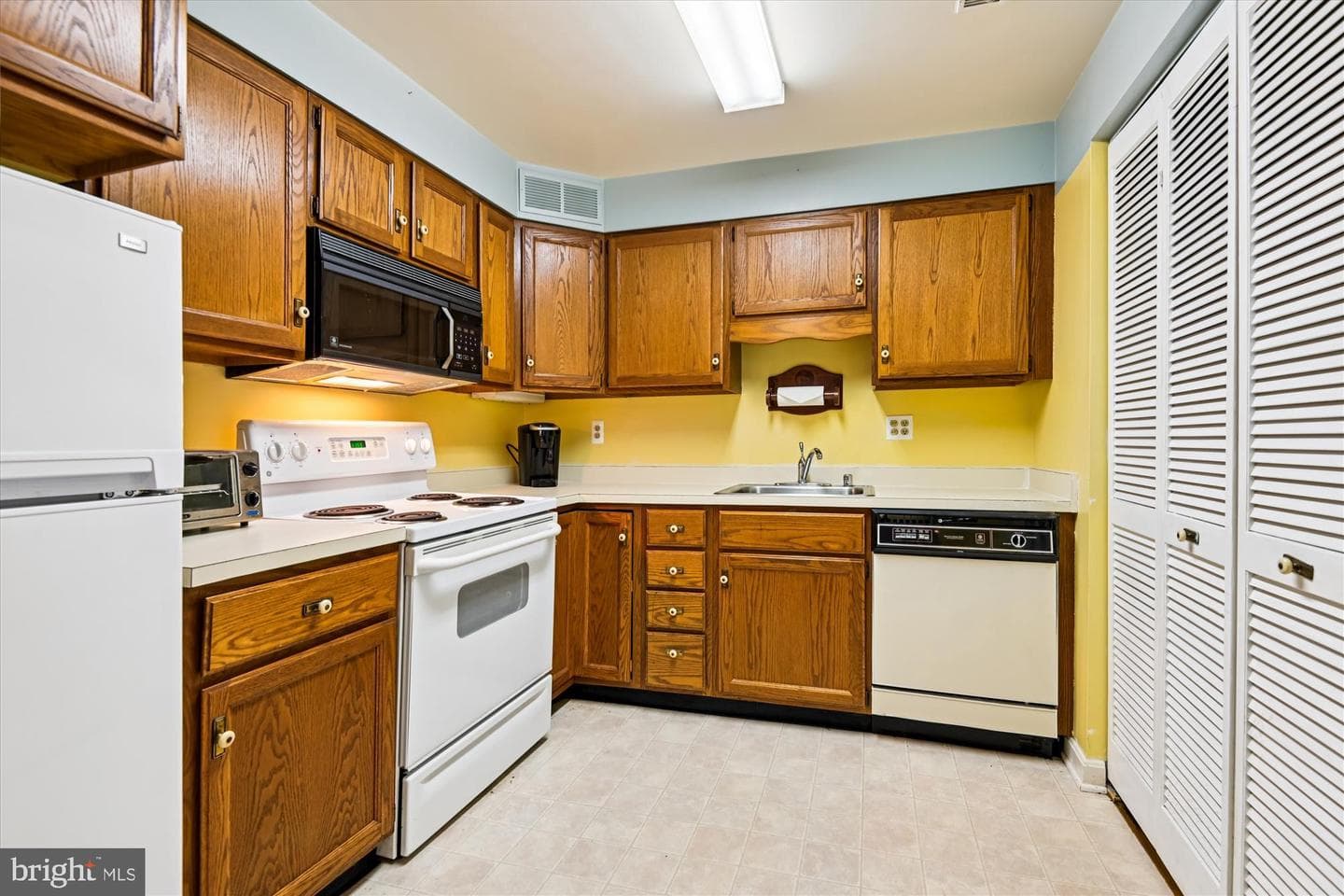 304 Crestview Court photo 33