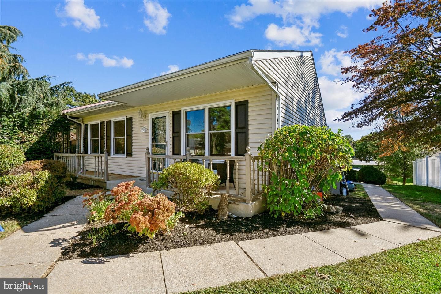 304 Crestview Court photo 4