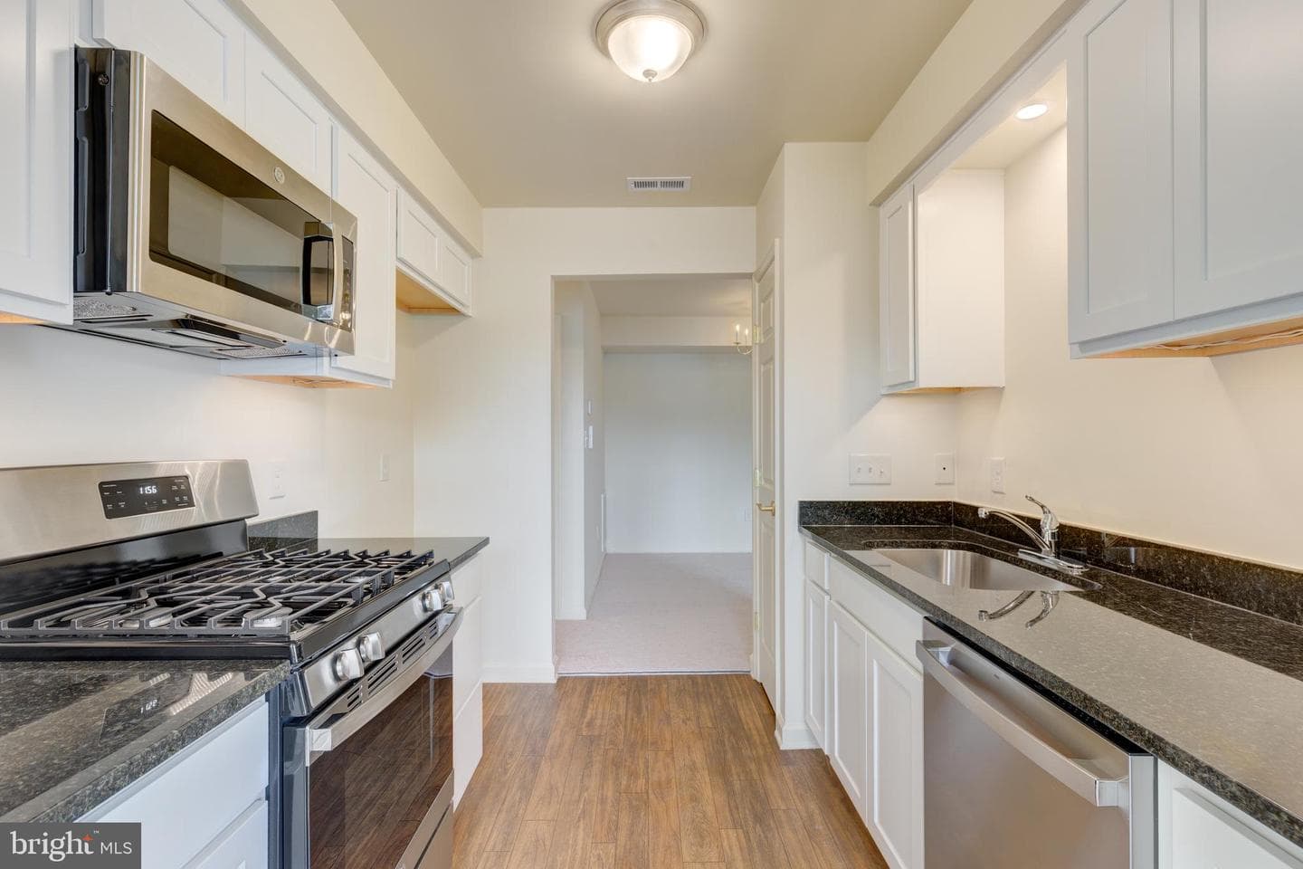 820 Wembley Drive #3a photo 9