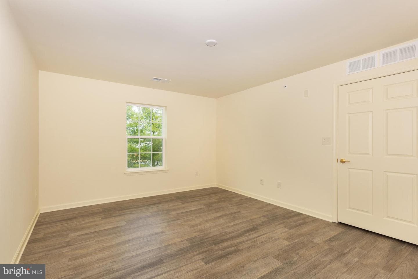 820 Wembley Drive #2b photo 20