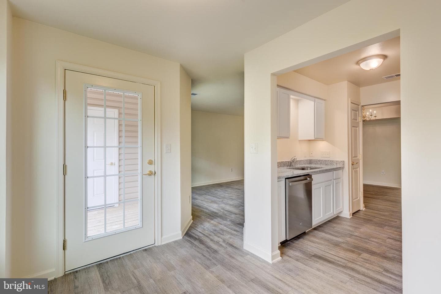820 Wembley Drive #2b photo 8