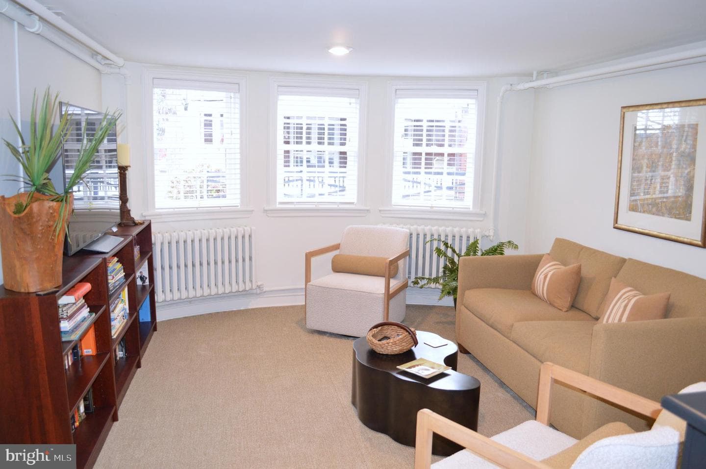 7 New Windsor Road photo 31