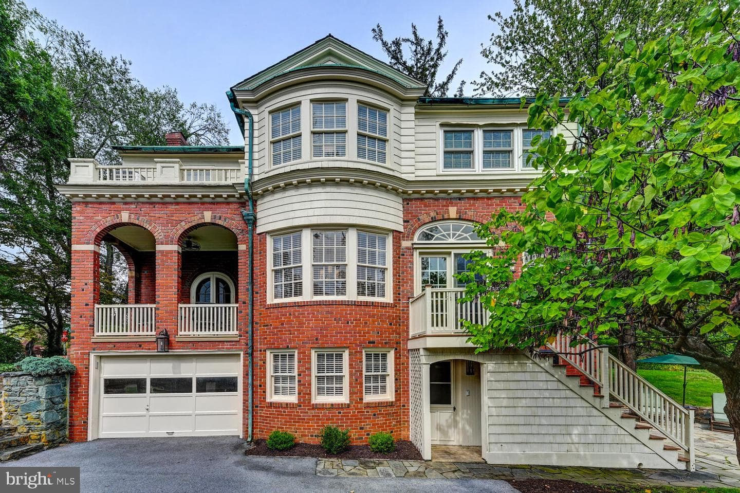 7 New Windsor Road photo 35