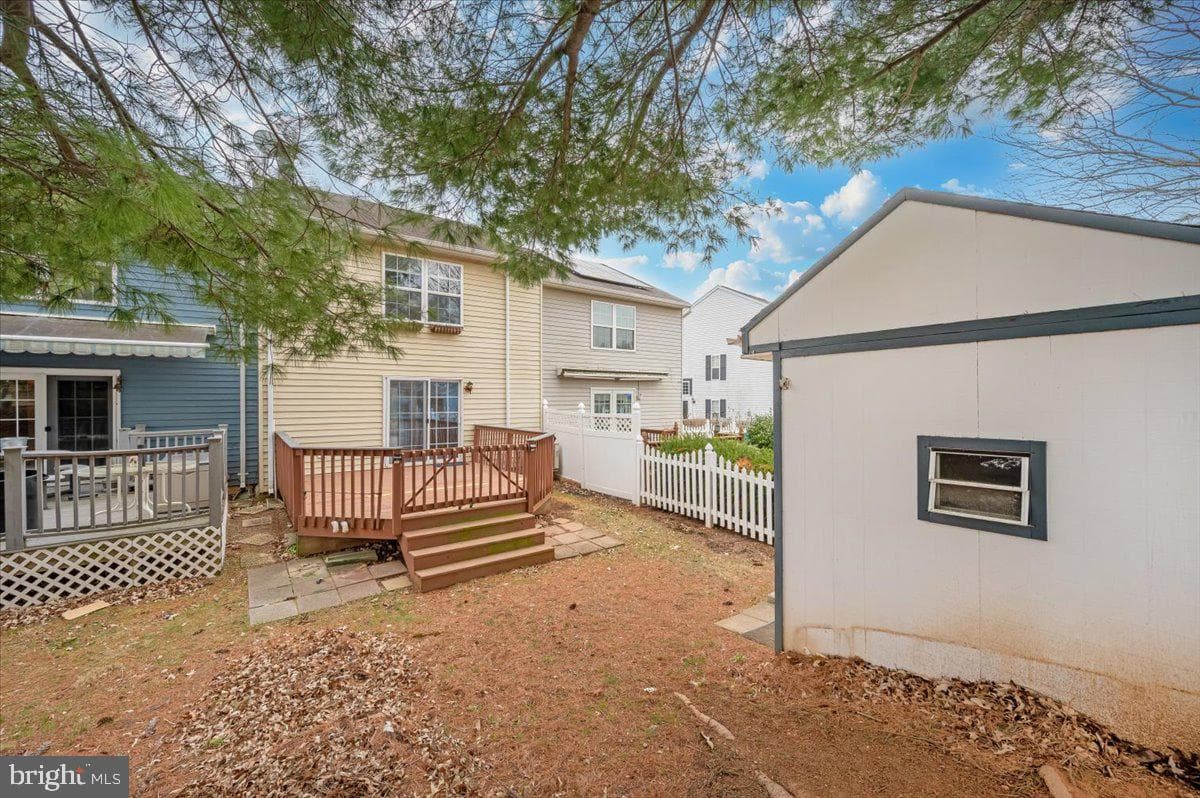 1184 Heathfield Road photo 5