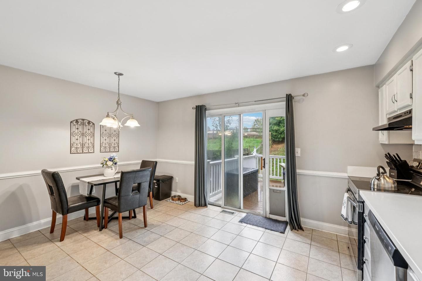 6565 Macbeth Way photo 10