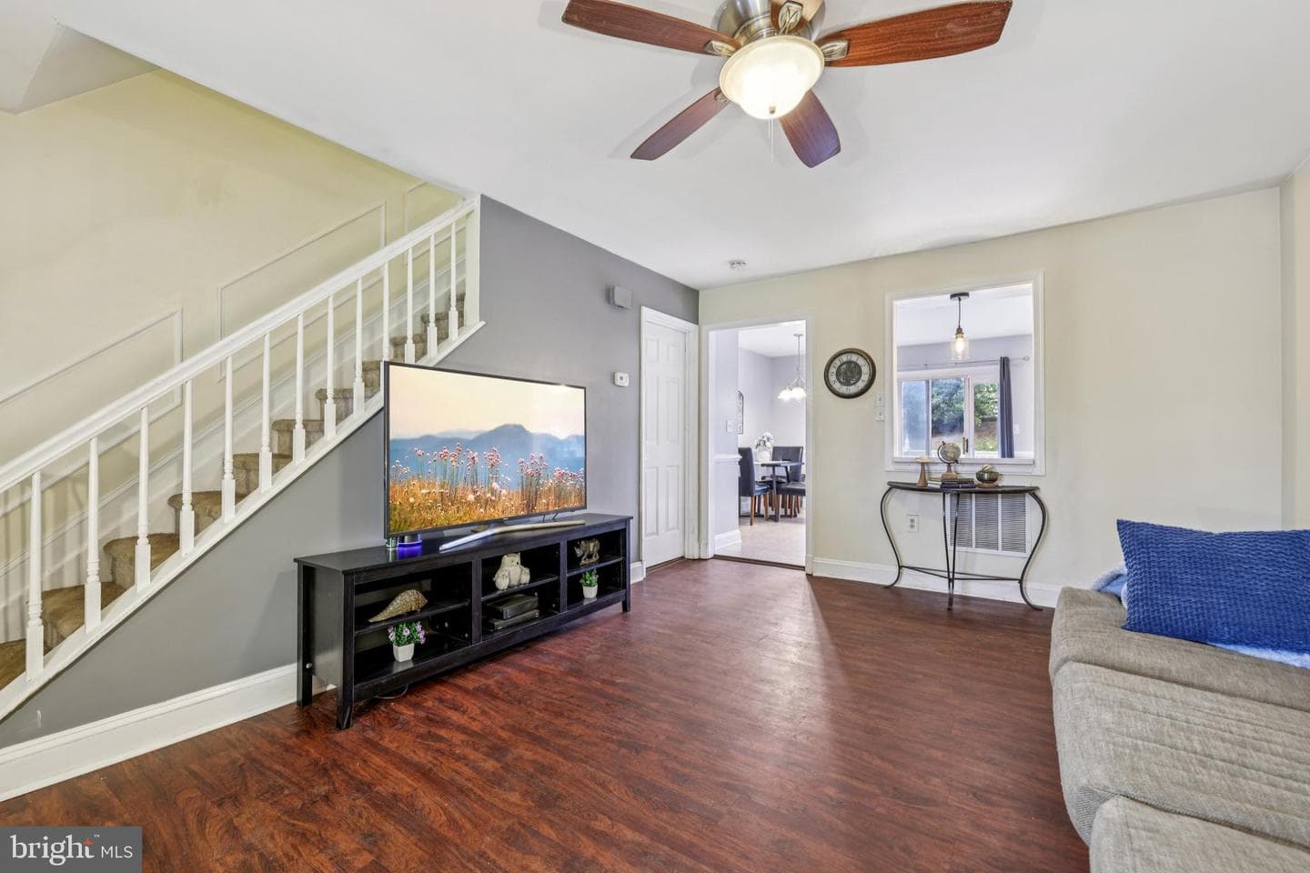 6565 Macbeth Way photo 5