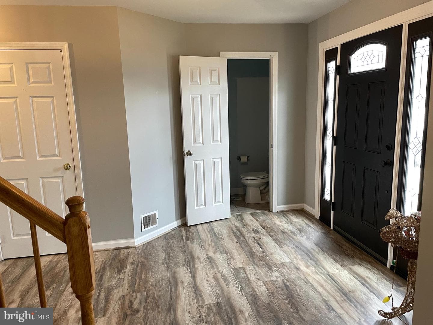 108 Garden Way photo 3