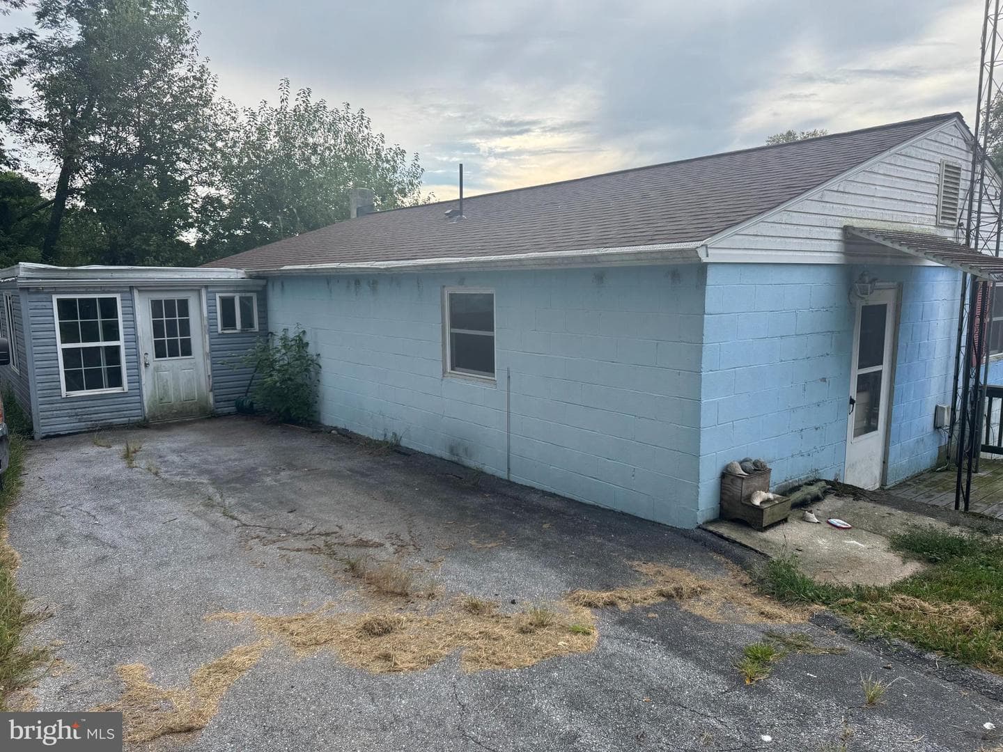 57 Hoff Road photo 5