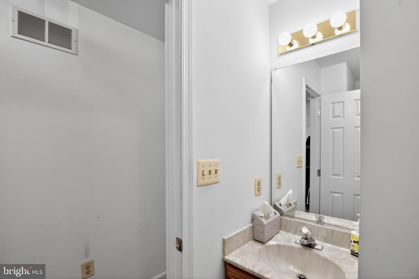 6604 Monroe Avenue photo 24