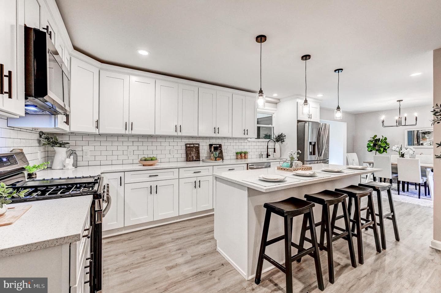 2411 Clydesdale Road photo 2