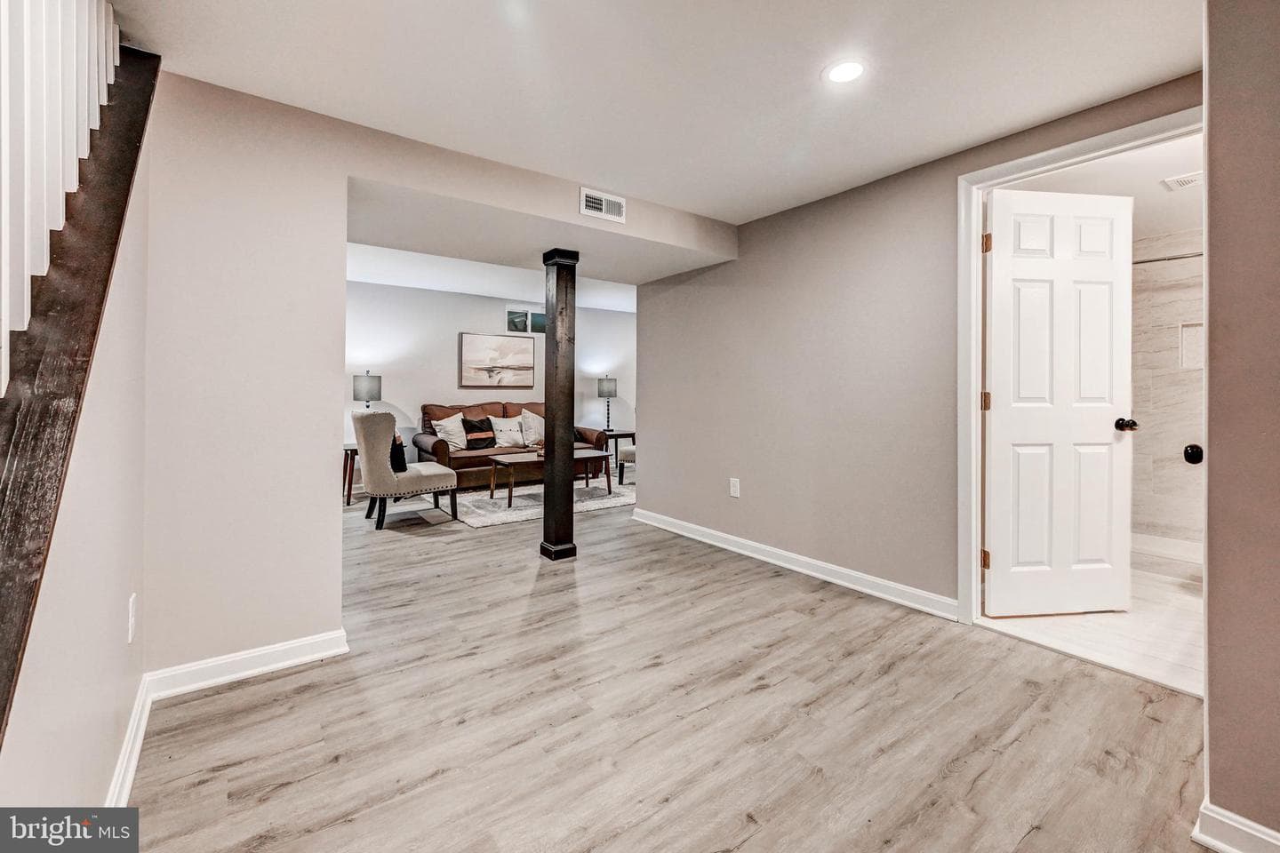 2411 Clydesdale Road photo 40