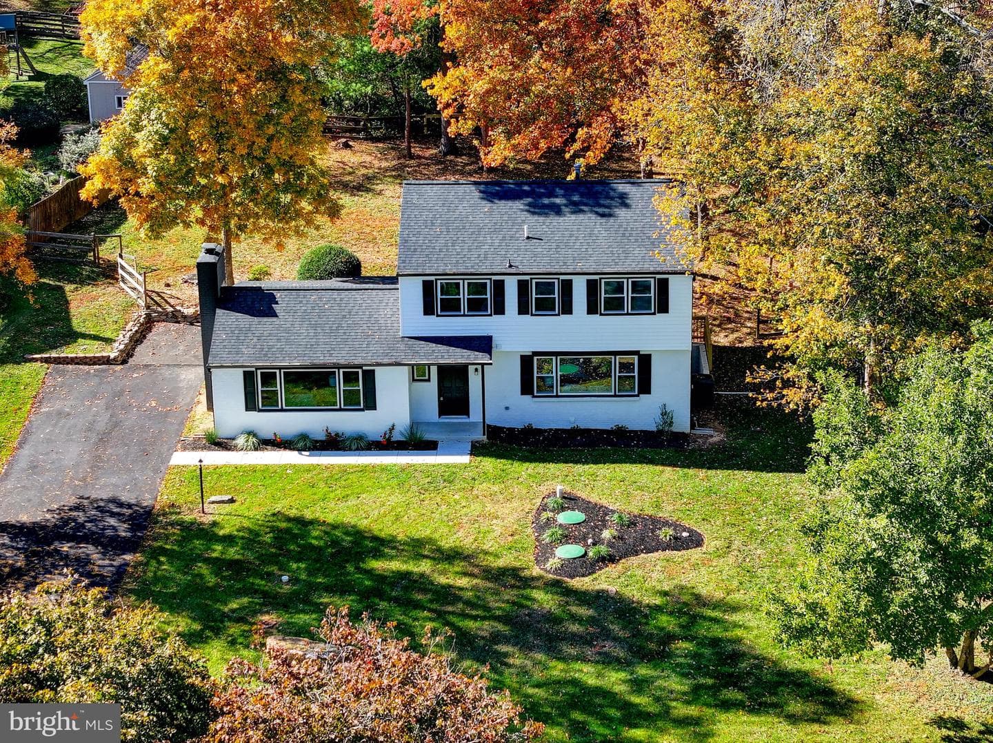 2411 Clydesdale Road photo 53
