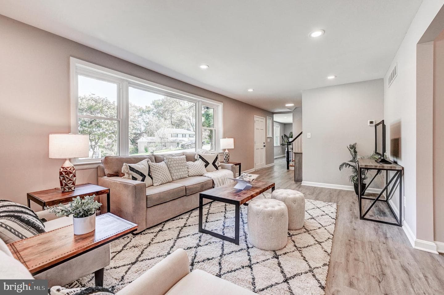 2411 Clydesdale Road photo 9