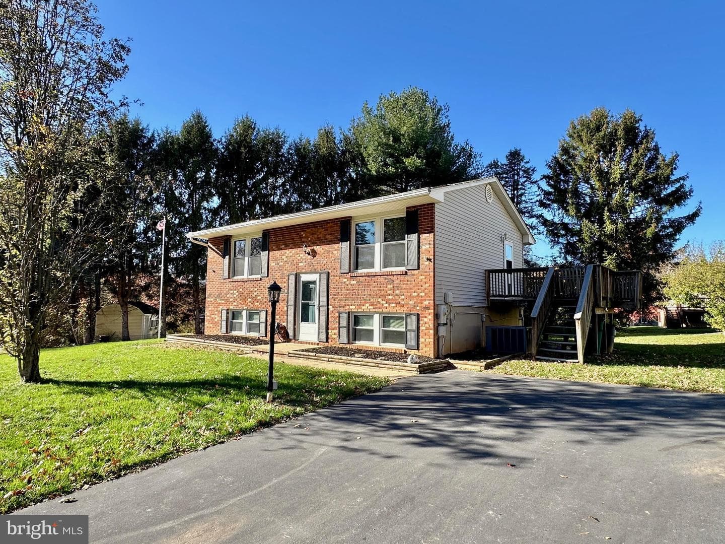 1625 Andylin Way photo 12