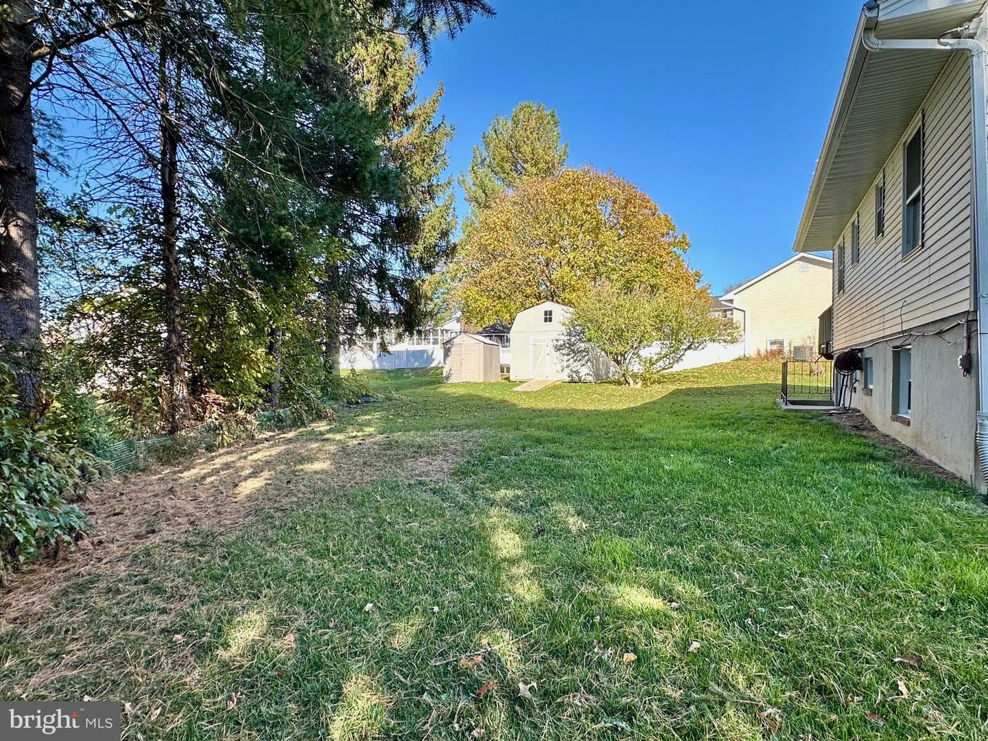 1625 Andylin Way photo 4