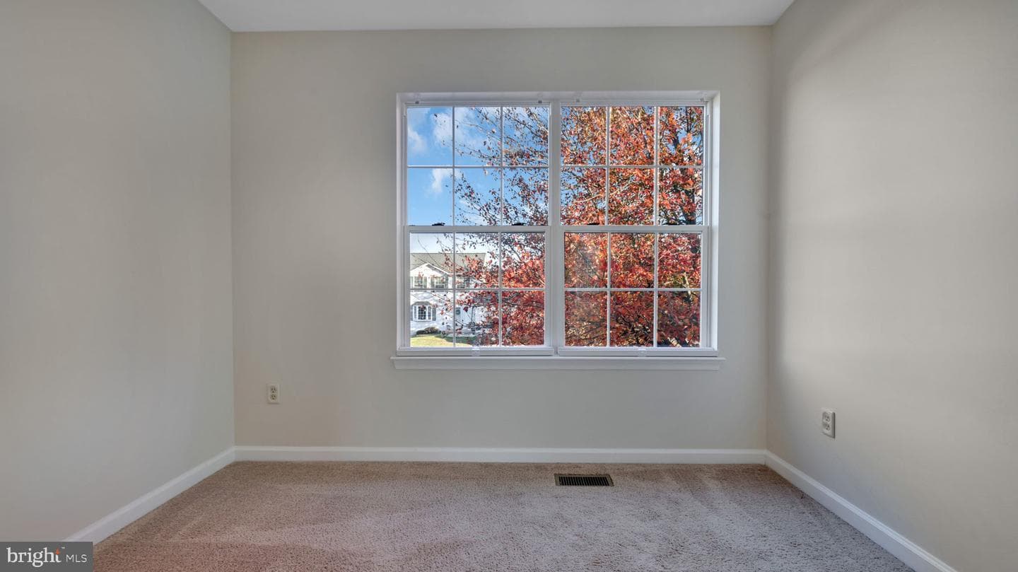 1175 Caton Road photo 10