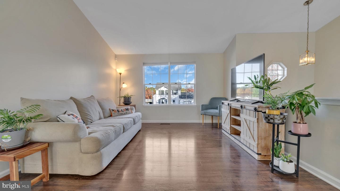 1175 Caton Road photo 13