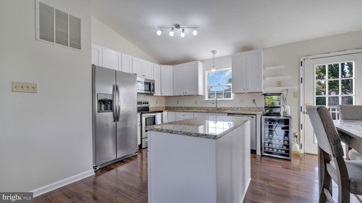 1175 Caton Road photo 17