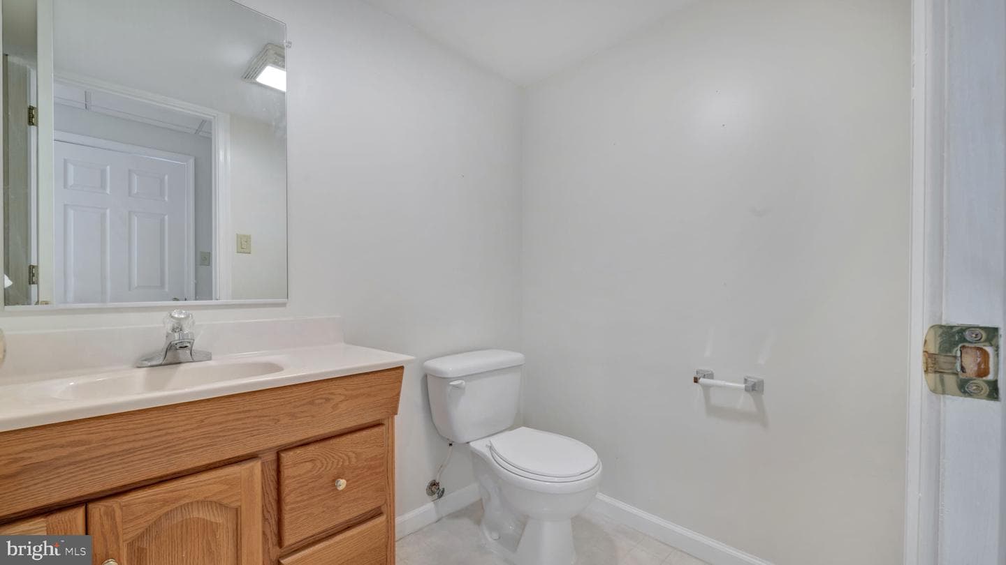 1175 Caton Road photo 28