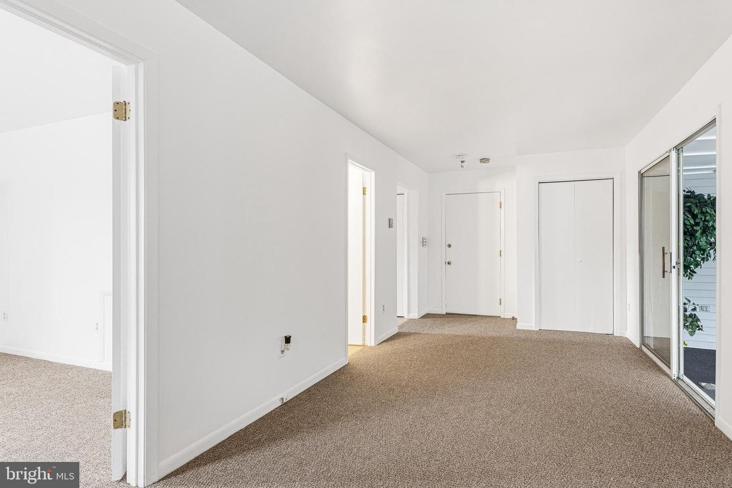 4145 London Bridge Road photo 35