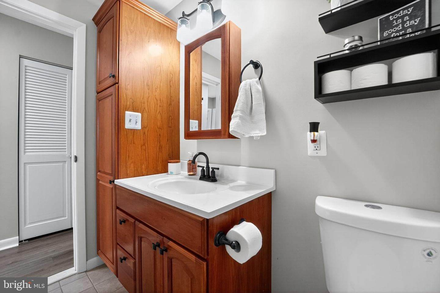 298 Jenny Drive photo 22