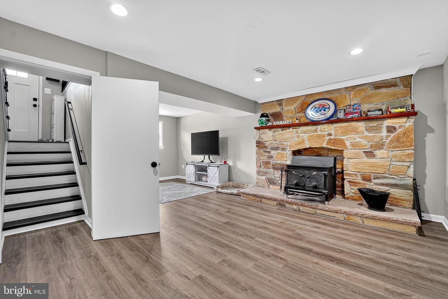 298 Jenny Drive photo 23