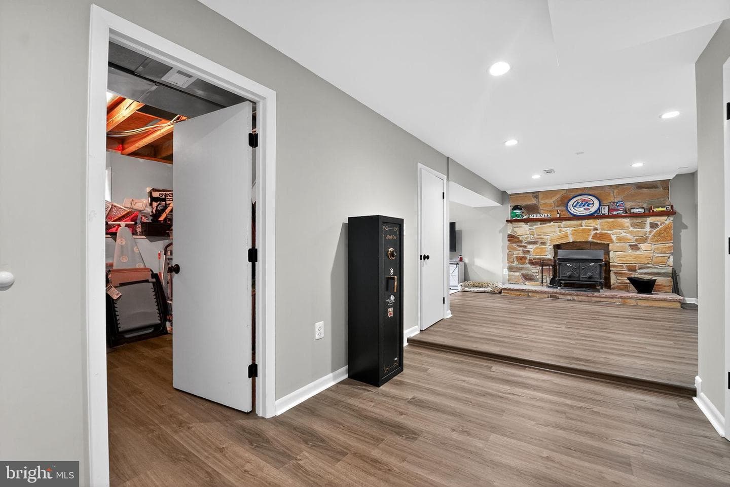 298 Jenny Drive photo 24