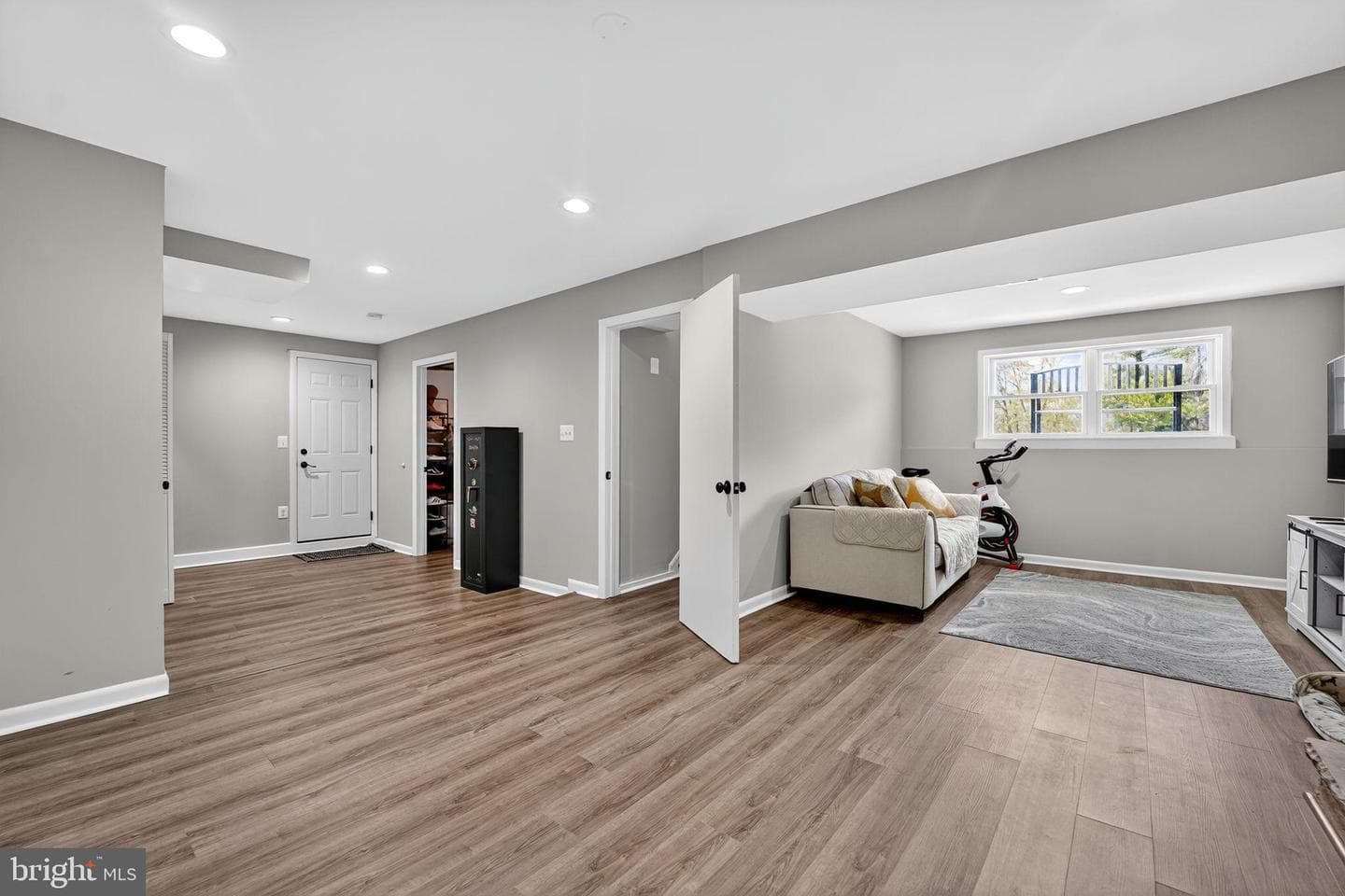 298 Jenny Drive photo 26