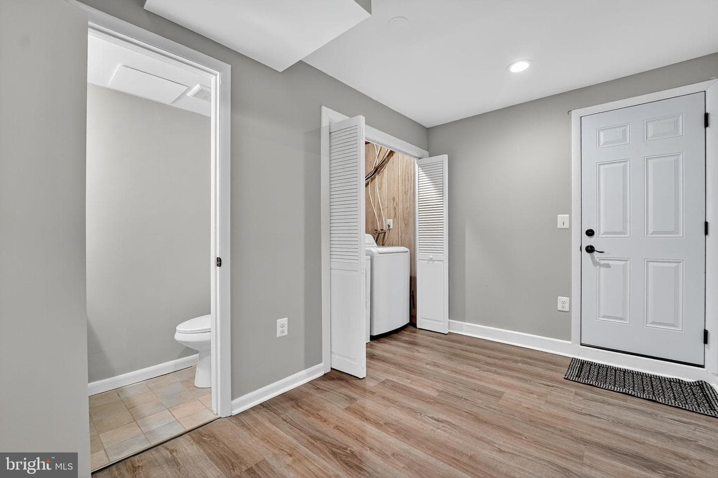 298 Jenny Drive photo 27