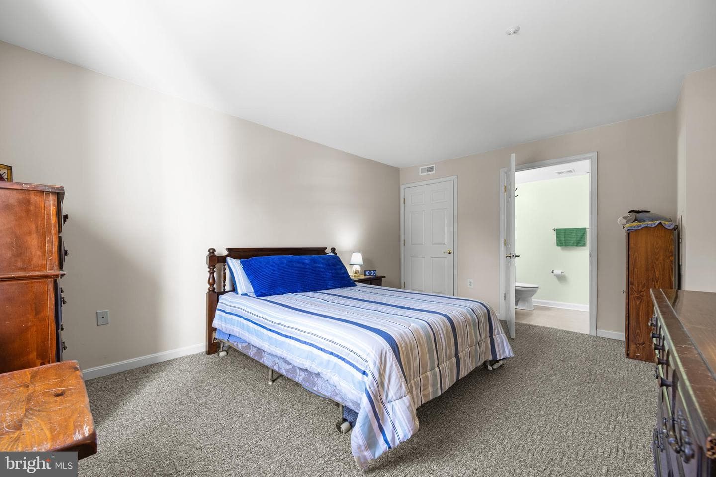 3840 Normandy Drive #2a photo 22