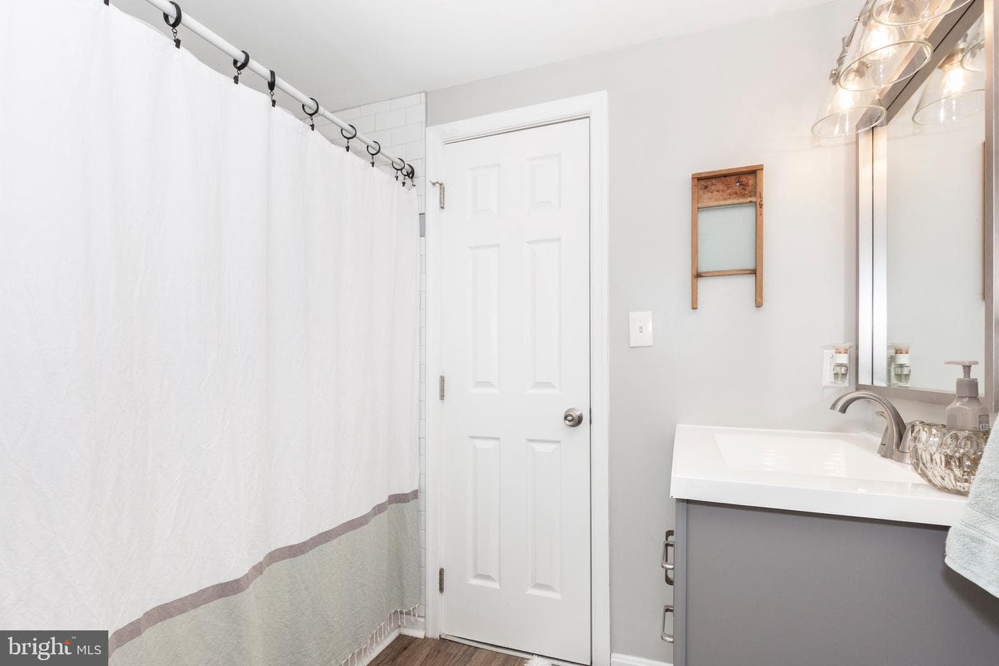 1318 Naugahyde Road photo 22