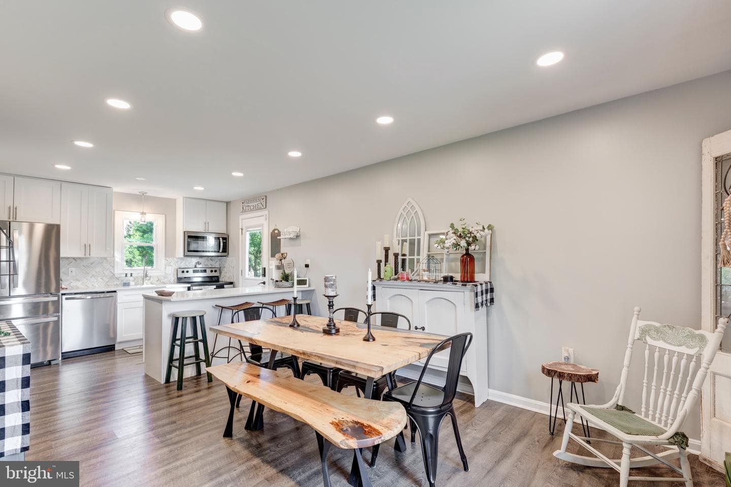 1318 Naugahyde Road photo 5