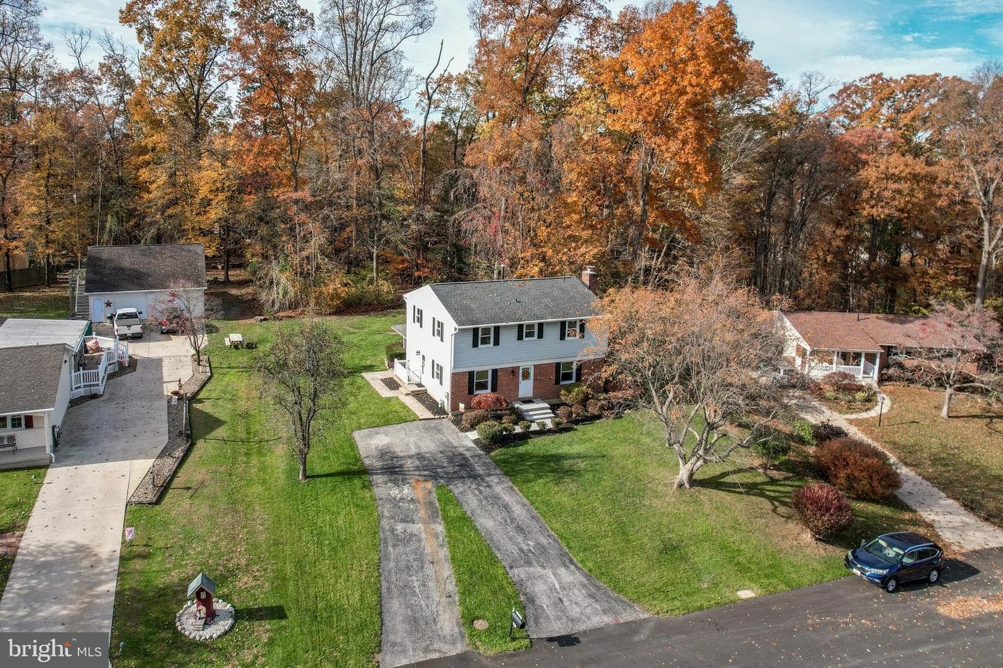 6504 Donnegal Way photo 2