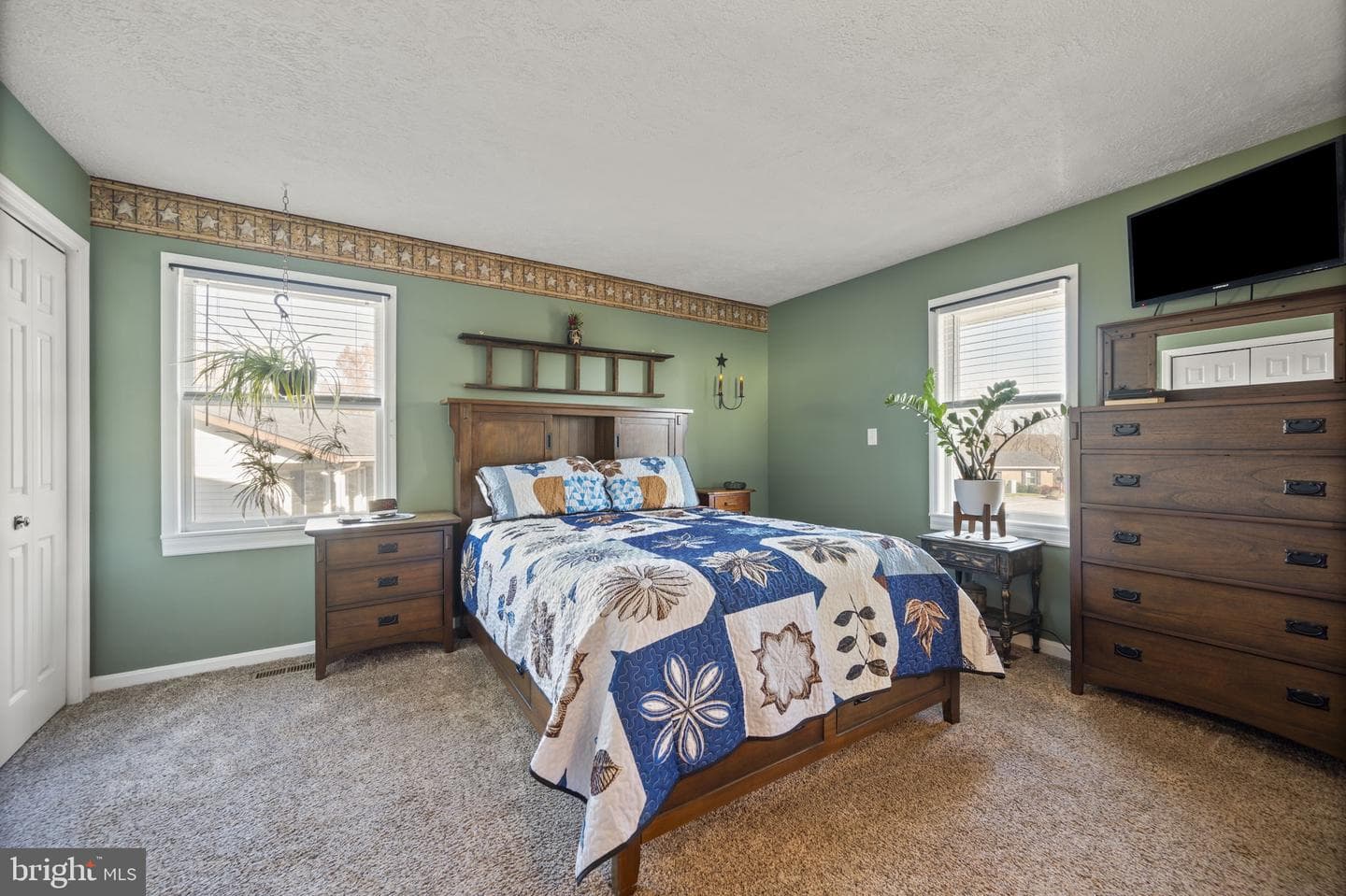 418 London Court photo 25