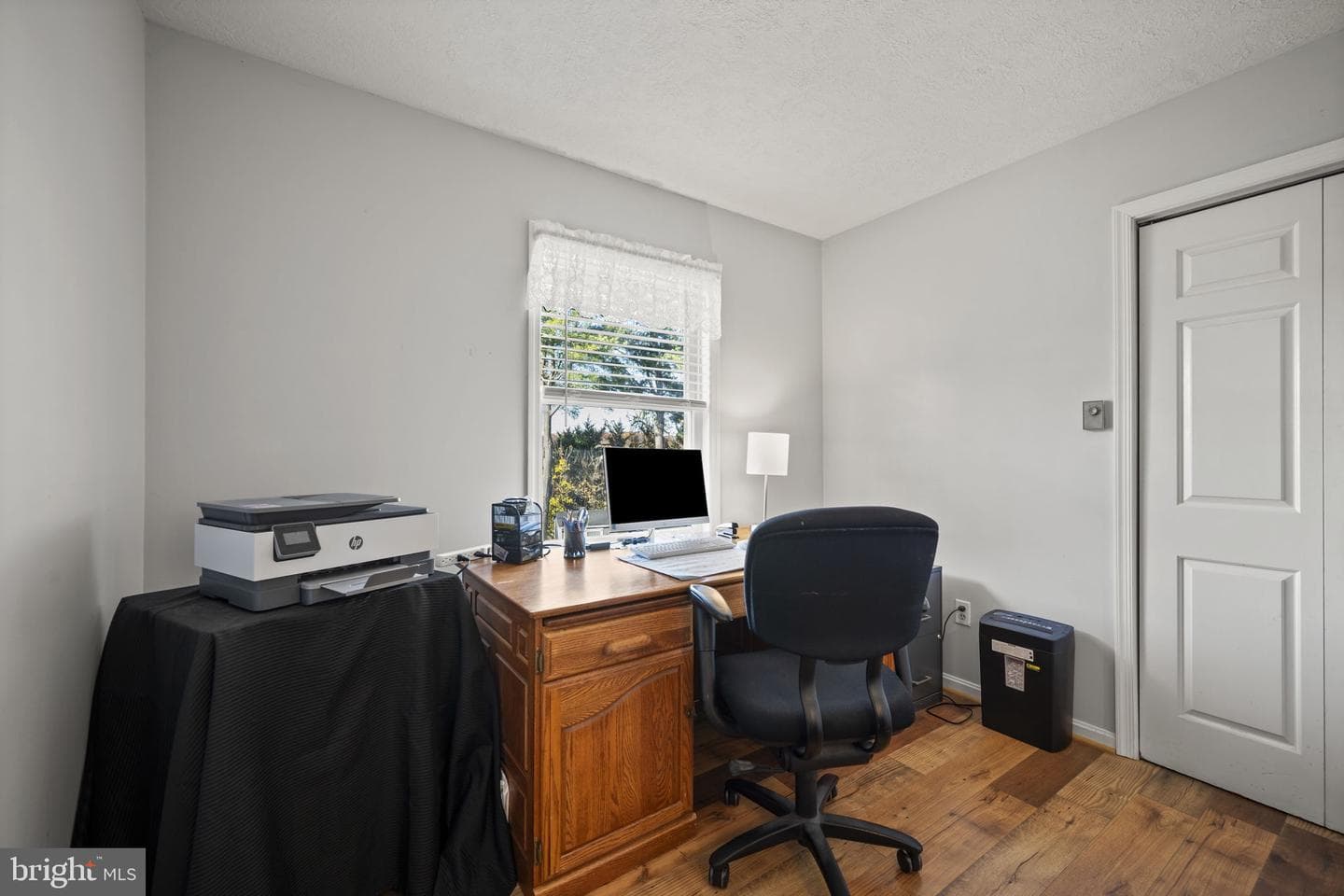 418 London Court photo 33